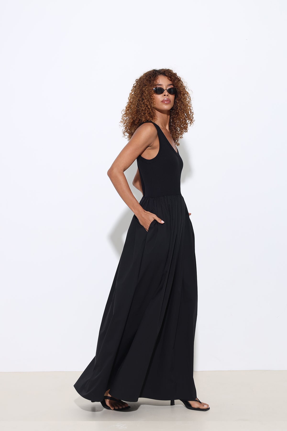 Noira Maxi Poplin Black Dress