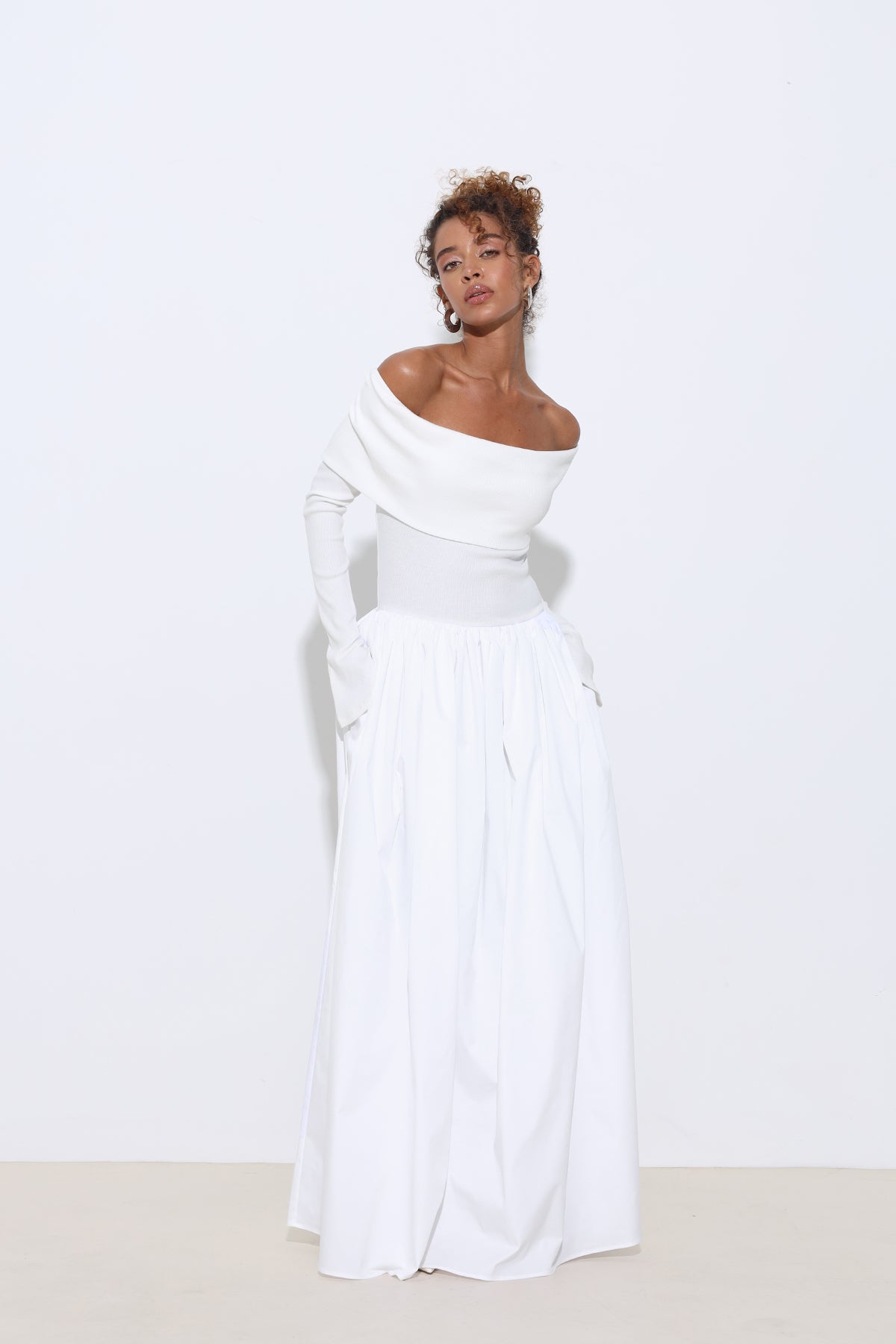 Aurena Long Sleeve Maxi White Dress