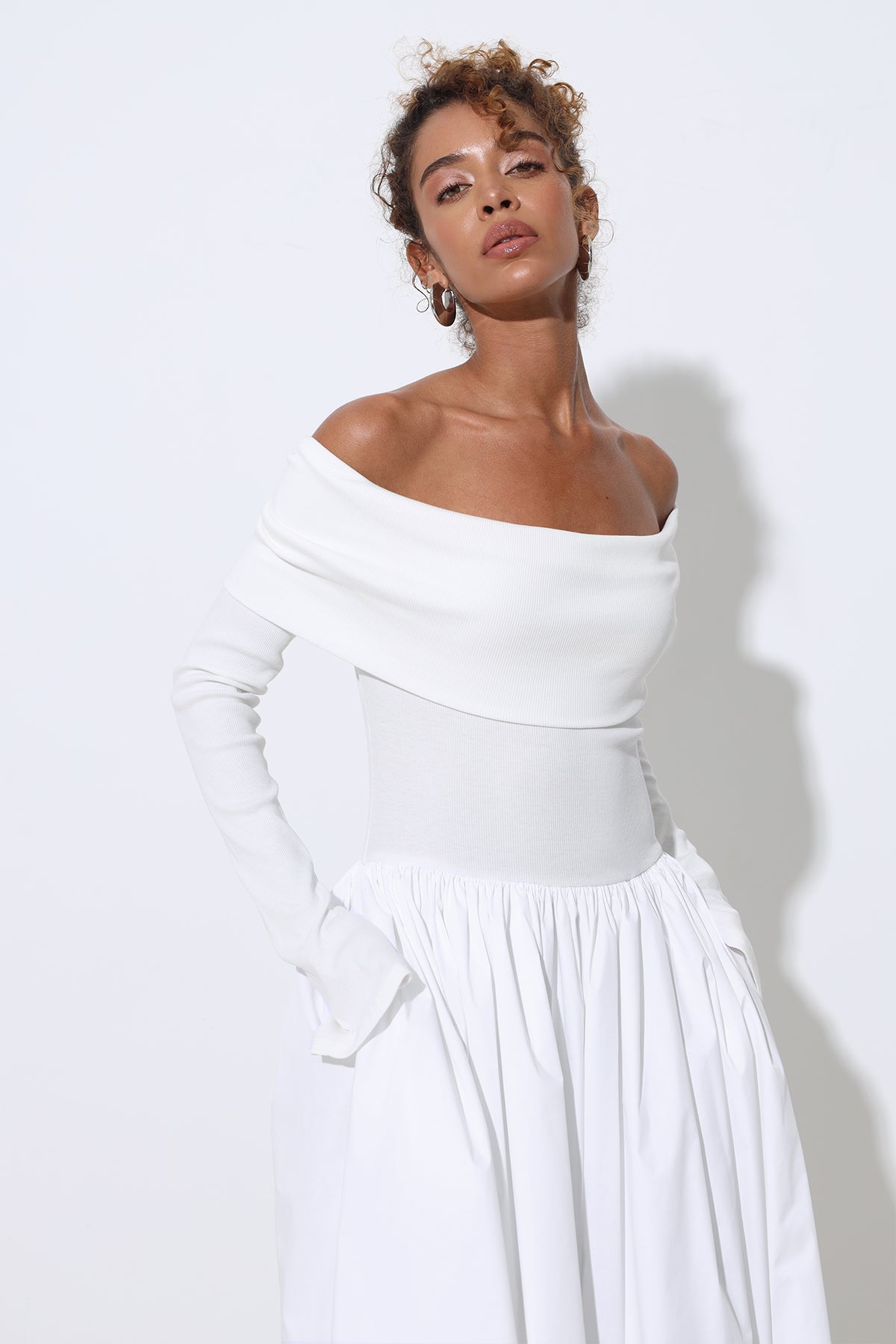 Aurena Long Sleeve Maxi White Dress