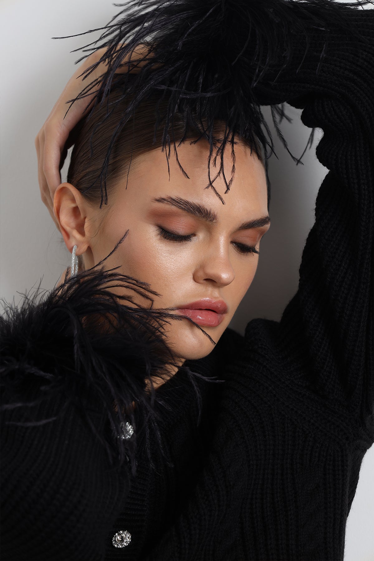 Nuve Tüylü Siyah Hırka