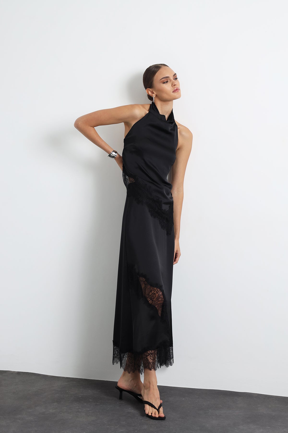 Celinor Lace Detailed Black Maxi Skirt