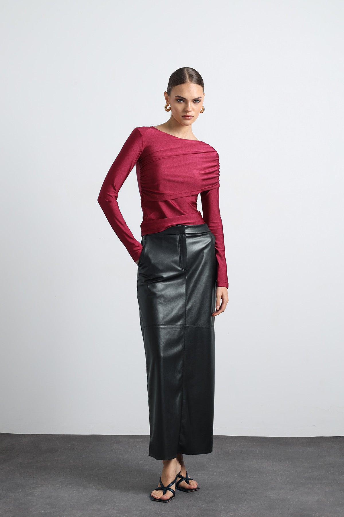 Carmory Long Sleeve Burgundy Body