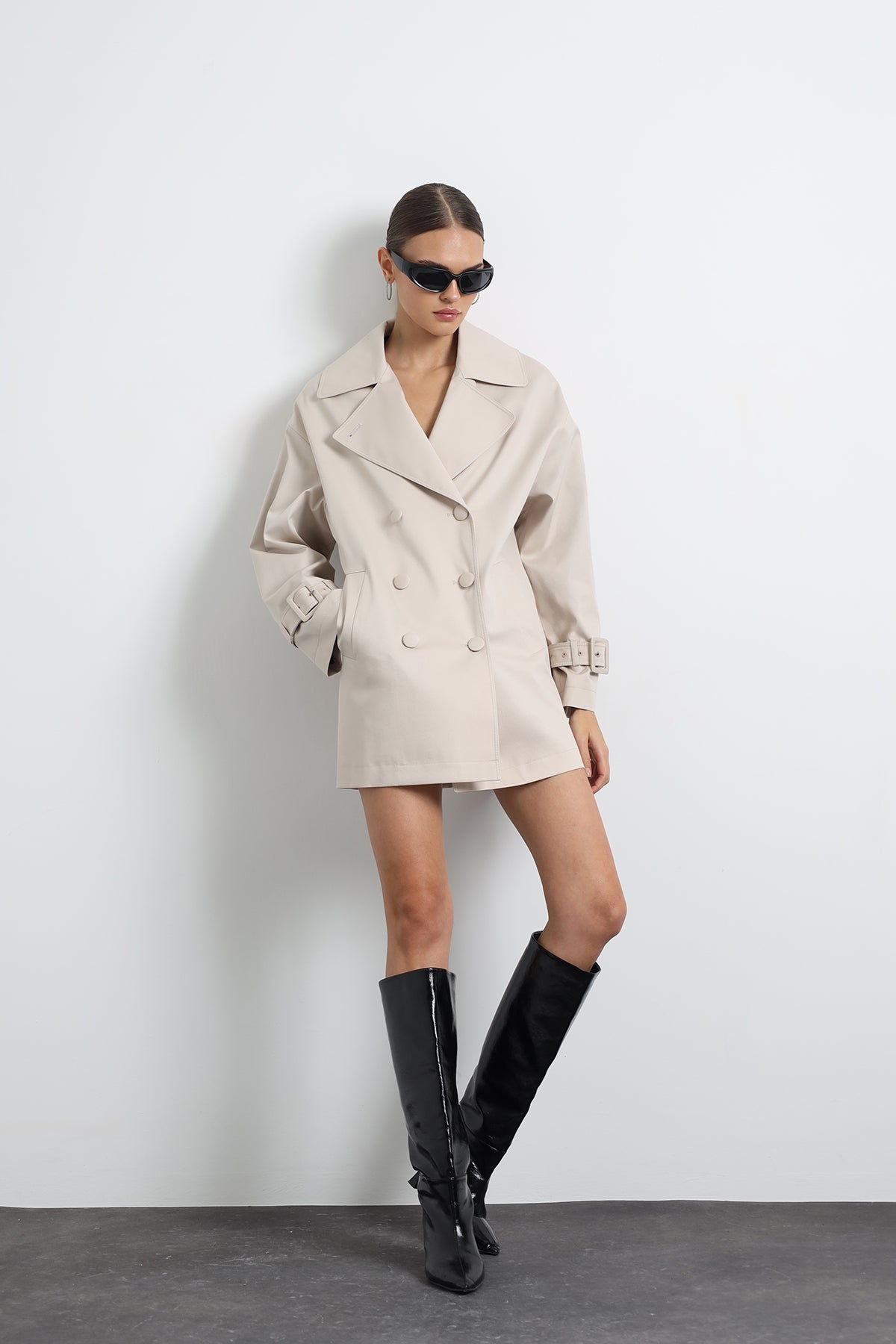 Serave Mini Beige Trench Coat