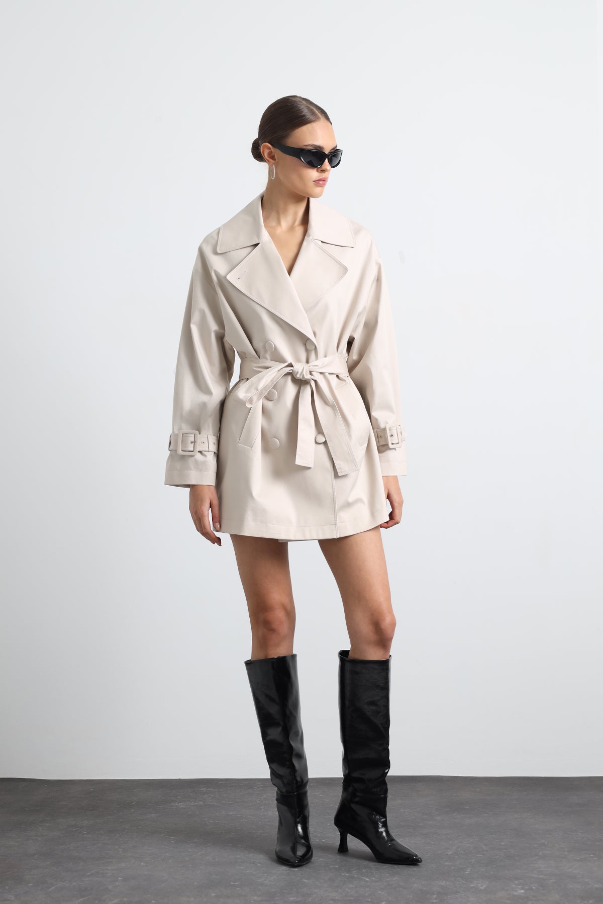 Serave Mini Beige Trench Coat