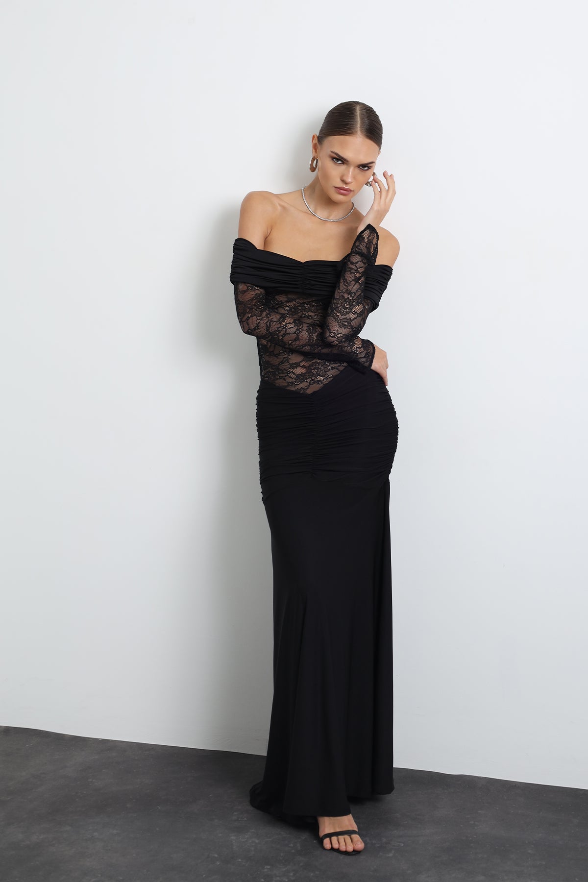 Marne Lace Maxi Black Dress